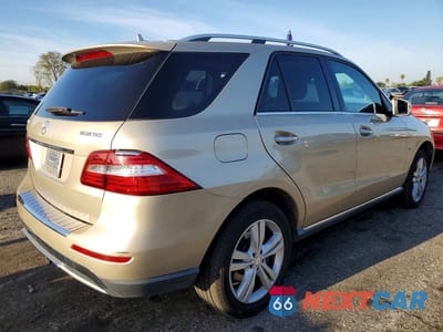Trzecie zdjęcie samochodu z tyłu: 2012 MERCEDES-BENZ ML 350 BLUETEC VIN:4JGDA2EBXCA073472 - miniatura