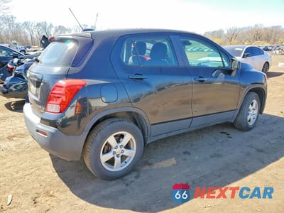 Trzecie zdjęcie samochodu z tyłu: 2015 CHEVROLET TRAX 1LS VIN:KL7CJPSB7FB249892 - miniatura