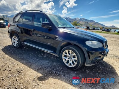 Czwarte zdjęcie samochodu z boku: 2012 BMW X5 XDRIVE35I VIN:5UXZV4C57CL985759 - miniatura