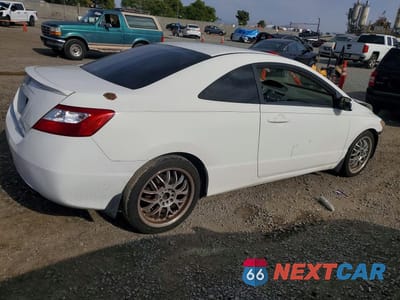 Trzecie zdjęcie samochodu z tyłu: 2008 HONDA CIVIC EX VIN:2HGFG12878H562100 - miniatura