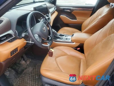 Zdjęcie 7 z 13 samochodu: 2021 TOYOTA HIGHLANDER HYBRID PLATINUM VIN:5TDEBRCHXMS031975 - miniatura