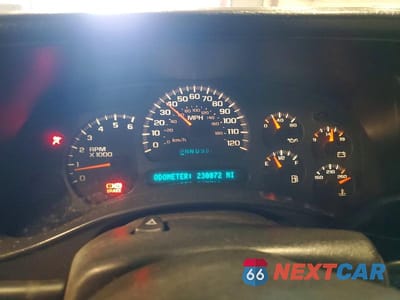 Zdjęcie 9 z 12 samochodu: 2004 CHEVROLET SILVERADO C1500 VIN:1GCEC14V84Z133521 - miniatura