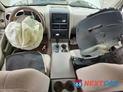 Zdjęcie 8 z 14 samochodu: 2006 FORD EXPLORER XLS VIN:1FMEU62E86UA48266 - miniatura