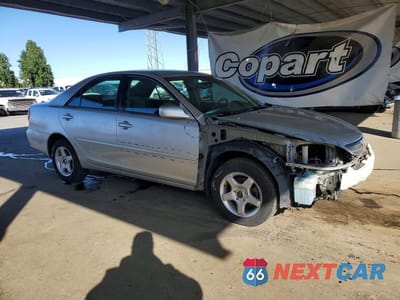 Czwarte zdjęcie samochodu z boku: 2003 TOYOTA CAMRY LE VIN:4T1BE32K53U773971 - miniatura