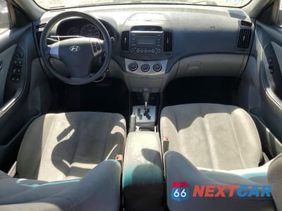 Zdjęcie 8 z 12 samochodu: 2010 HYUNDAI ELANTRA GLS VIN:KMHDU4AD3AU079068 - miniatura