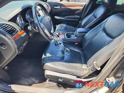 Zdjęcie 7 z 12 samochodu: 2012 CHRYSLER 300 LIMITED VIN:2C3CCACG9CH235410 - miniatura