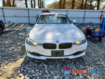 Piąte zdjęcie samochodu w środku: 2015 BMW 328 XI SULEV VIN:WBA3B5C5XFF961980 - miniatura