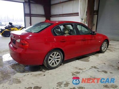 Trzecie zdjęcie samochodu z tyłu: 2007 BMW 328 XI VIN:WBAVC93597K032918 - miniatura
