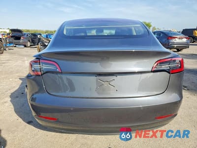 Zdjęcie 6 z 11 samochodu: 2018 TESLA MODEL 3 VIN:5YJ3E1EA7JF007813 - miniatura