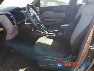 Zdjęcie 7 z 12 samochodu: 2017 KIA SOUL BASE VIN:KNDJN2A25H7462476 - miniatura