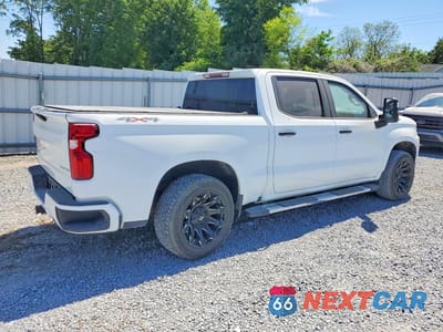 Trzecie zdjęcie samochodu z tyłu: 2019 CHEVROLET SILVERADO K1500 CUSTOM VIN:3GCUYBEF0KG700943 - miniatura