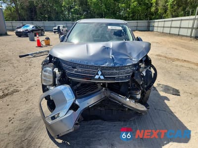 Piąte zdjęcie samochodu w środku: 2023 MITSUBISHI OUTLANDER SE VIN:JA4J3UA82PZ058098 - miniatura