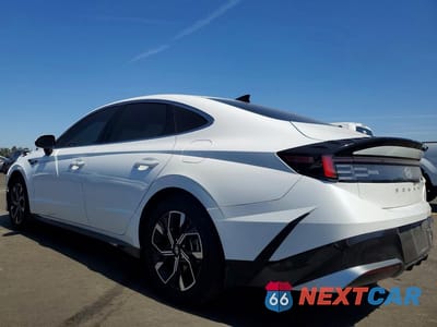Drugie zdjęcie samochodu z przodu: 2024 HYUNDAI SONATA SEL VIN:KMHL64JA3RA422003 - miniatura