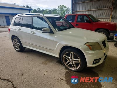 Czwarte zdjęcie samochodu z boku: 2012 MERCEDES-BENZ GLK 350 VIN:WDCGG5GB4CF773094 - miniatura