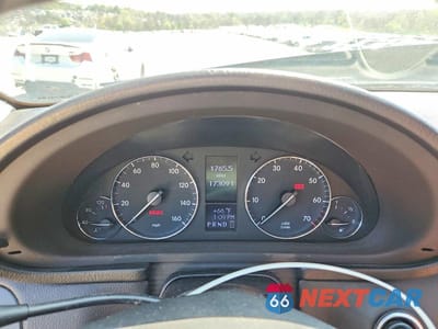 Zdjęcie 9 z 12 samochodu: 2007 MERCEDES-BENZ C 280 4MATIC VIN:WDBRF92H97F899492 - miniatura
