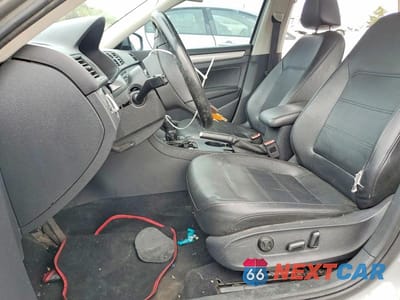 Zdjęcie 7 z 13 samochodu: 2014 VOLKSWAGEN PASSAT S VIN:1VWAS7A3XEC044929 - miniatura