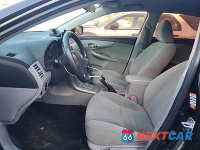 Zdjęcie 7 z 11 samochodu: 2013 TOYOTA COROLLA LE VIN:2T1BU4EE3DC016813 - miniatura