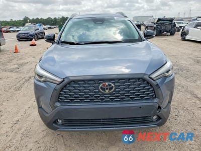 Piąte zdjęcie samochodu w środku: 2025 TOYOTA COROLLA CROSS XLE VIN:7MUDAAAGXSV124671 - miniatura