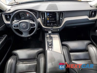 Zdjęcie 8 z 13 samochodu: 2021 VOLVO XC60 T5 INSCRIPTION VIN:YV4102RL3M1813777 - miniatura