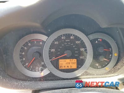 Zdjęcie 9 z 14 samochodu: 2006 TOYOTA RAV4 LIMITED VIN:JTMBD31V165039023 - miniatura