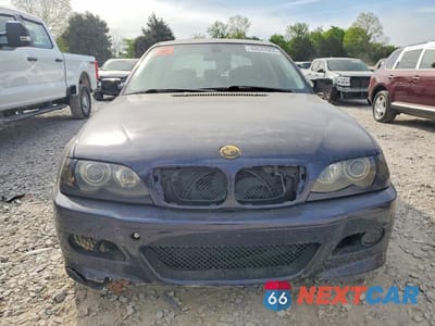 Piąte zdjęcie samochodu w środku: 2003 BMW 325 I VIN:WBAET37403NJ30212 - miniatura