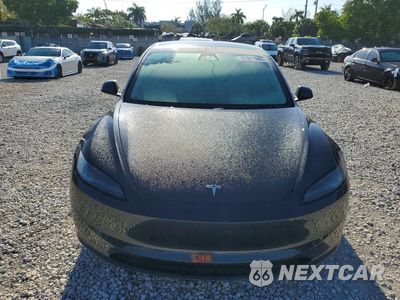 Piąte zdjęcie samochodu w środku: 2025 TESLA MODEL 3 VIN:5YJ3E1EAXSF976149 - miniatura