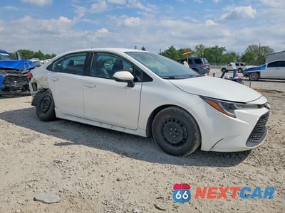 Czwarte zdjęcie samochodu z boku: 2021 TOYOTA COROLLA LE VIN:5YFEPMAE9MP256703 - miniatura