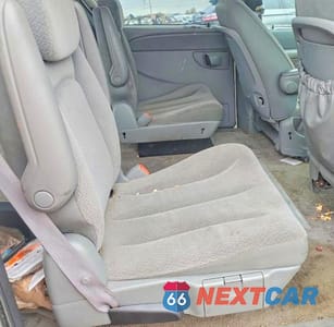 Zdjęcie 11 z 13 samochodu: 2006 DODGE GRAND CARAVAN SE VIN:1D4GP24R16B641060 - miniatura