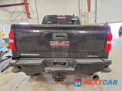 Zdjęcie 6 z 12 samochodu: 2017 GMC SIERRA K2500 DENALI VIN:1GT12UEYXHF137900 - miniatura