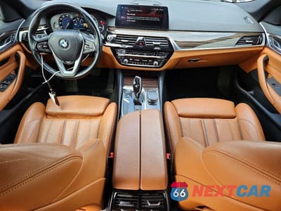 Zdjęcie 8 z 12 samochodu: 2018 BMW 530 XI VIN:WBAJA7C58JWC75194 - miniatura