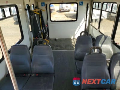 Zdjęcie 6 z 10 samochodu: 2012 FORD ECONOLINE VIN:1FDEE3FL3CDA82566 - miniatura