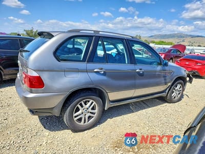 Trzecie zdjęcie samochodu z tyłu: 2005 BMW X5 3.0I VIN:5UXFA13585LY00117 - miniatura