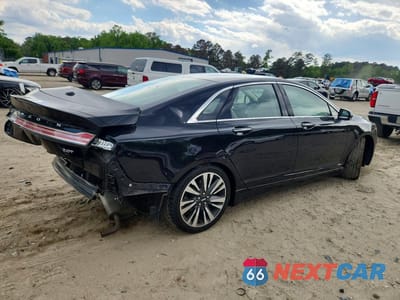 Trzecie zdjęcie samochodu z tyłu: 2019 LINCOLN MKZ RESERVE II VIN:3LN6L5E9XKR613912 - miniatura