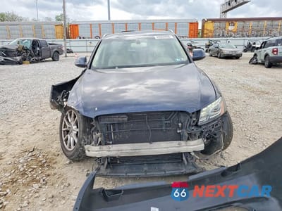 Piąte zdjęcie samochodu w środku: 2010 AUDI Q5 VIN:WA1LKAFP6AA036721 - miniatura