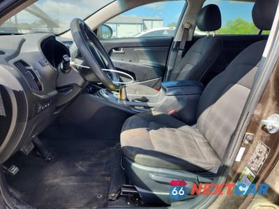 Zdjęcie 7 z 13 samochodu: 2012 KIA SPORTAGE LX VIN:KNDPBCA29C7219979 - miniatura