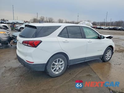 Trzecie zdjęcie samochodu z tyłu: 2022 CHEVROLET EQUINOX LS VIN:2GNAXHEV0N6132832 - miniatura