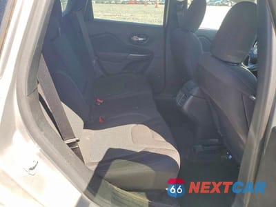 Zdjęcie 11 z 13 samochodu: 2021 JEEP CHEROKEE LATITUDE VIN:1C4PJLCB0MD113195 - miniatura