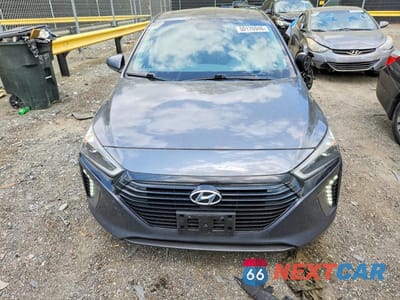 Piąte zdjęcie samochodu w środku: 2018 HYUNDAI IONIQ LIMITED VIN:KMHC85LCXJU081765 - miniatura