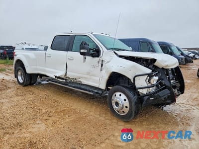 Czwarte zdjęcie samochodu z boku: 2020 FORD F450 SUPER DUTY VIN:1FT8W4DT4LEE36550 - miniatura
