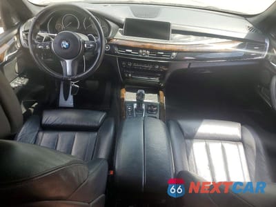 Zdjęcie 8 z 11 samochodu: 2015 BMW X5 XDRIVE50I VIN:5UXKR6C5XF0J74304 - miniatura