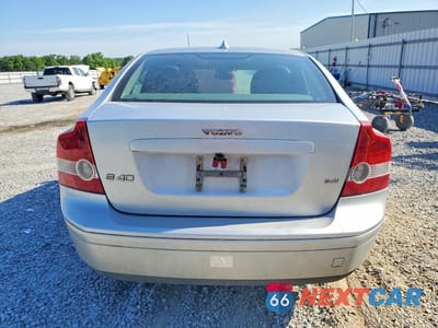 Zdjęcie 6 z 12 samochodu: 2006 VOLVO S40 2.4I VIN:YV1MS382162210942 - miniatura