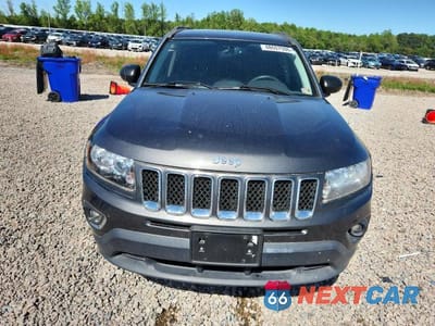 Piąte zdjęcie samochodu w środku: 2014 JEEP COMPASS SPORT VIN:1C4NJCBB2ED900319 - miniatura