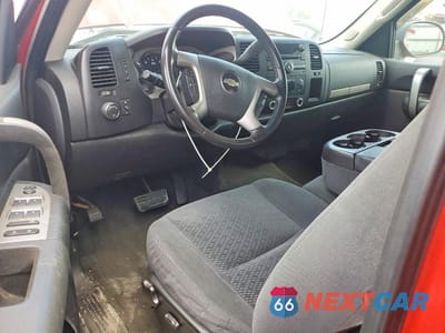 Zdjęcie 8 z 12 samochodu: 2008 CHEVROLET SILVERADO K1500 VIN:2GCEK19YX81192879 - miniatura
