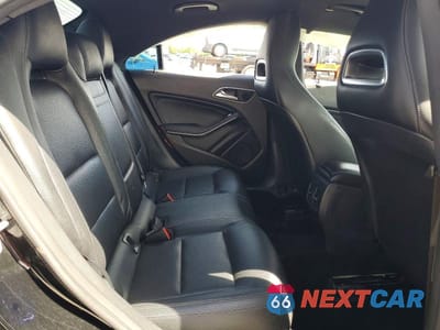 Zdjęcie 10 z 12 samochodu: 2018 MERCEDES-BENZ CLA 250 VIN:WDDSJ4EB5JN571663 - miniatura
