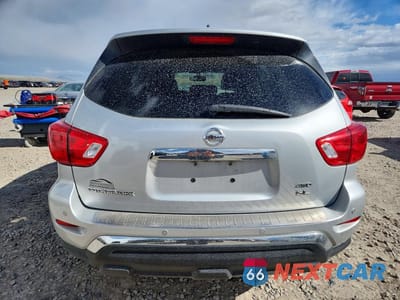 Zdjęcie 6 z 13 samochodu: 2017 NISSAN PATHFINDER SL VIN:5N1DR2MM5HC905856 - miniatura