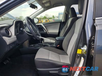 Zdjęcie 7 z 13 samochodu: 2015 TOYOTA RAV4 LE VIN:JTMBFREV7FD161558 - miniatura