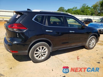 Trzecie zdjęcie samochodu z tyłu: 2017 NISSAN ROGUE SV VIN:5N1AT2MV7HC794255 - miniatura