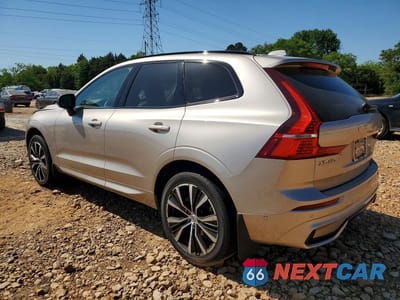Drugie zdjęcie samochodu z przodu: 2024 VOLVO XC60 ULTIMATE VIN:YV4L12RM1R1750913 - miniatura