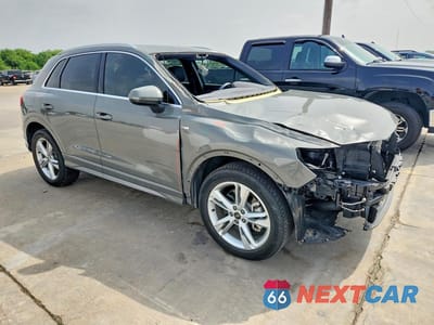 Czwarte zdjęcie samochodu z boku: 2024 AUDI Q3 PREMIUM PLUS S LINE 45 VIN:WA1EECF3XR1020445 - miniatura