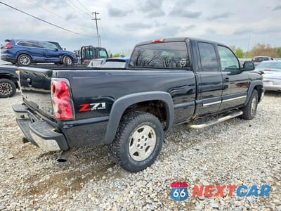 Trzecie zdjęcie samochodu z tyłu: 2004 CHEVROLET SILVERADO K1500 VIN:1GCEK19T64E282284 - miniatura